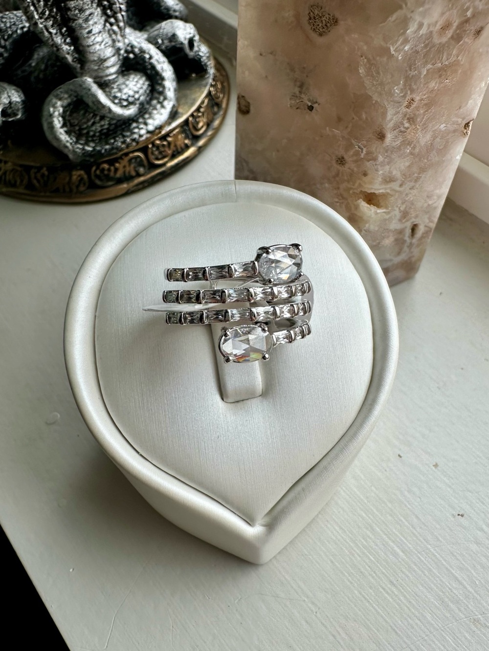 Bomb Party Ring Size 8 RG19313 Kept In The Loop Diamond Cubic Zirconia Rhodium